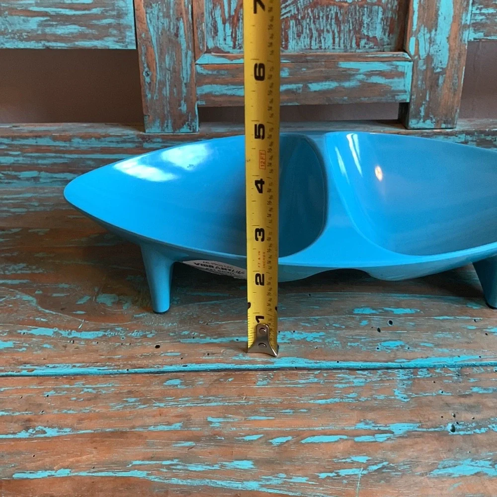Vibrant Life Triangular Atomic Style Plastic/Melamine Pet Double Bowl
